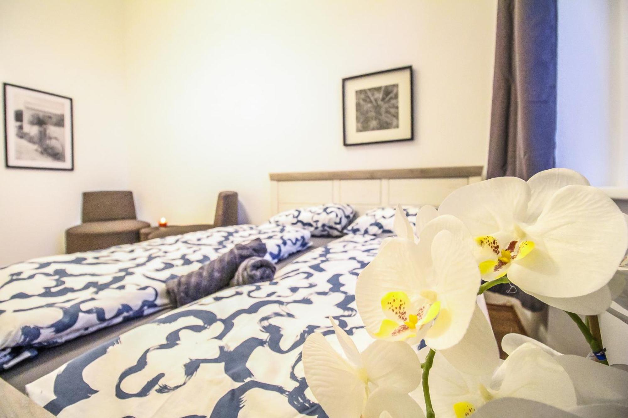 Disc Cozy Rooms In Liesing เวียนนา ภายนอก รูปภาพ