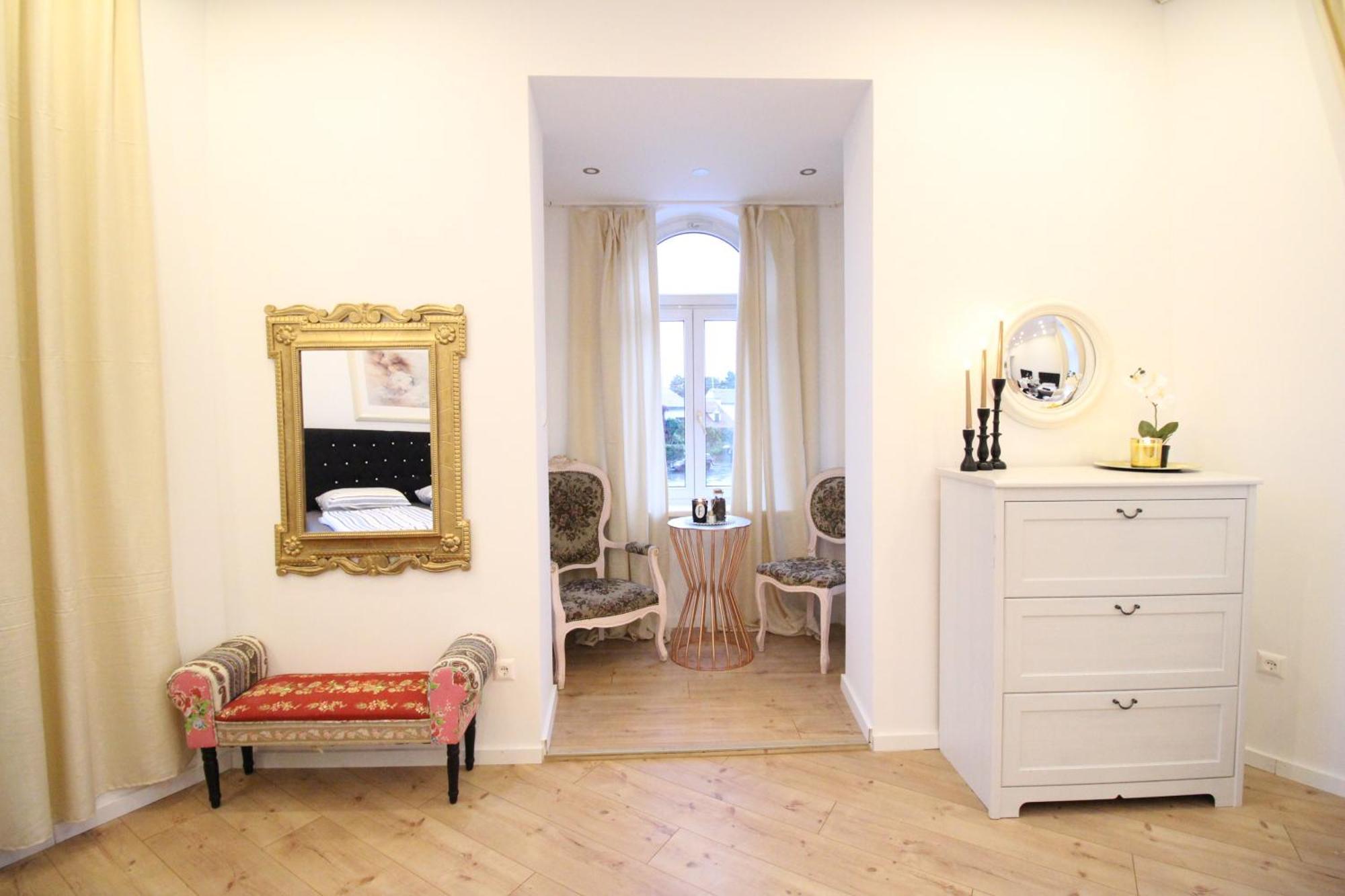 Disc Cozy Rooms In Liesing เวียนนา ภายนอก รูปภาพ
