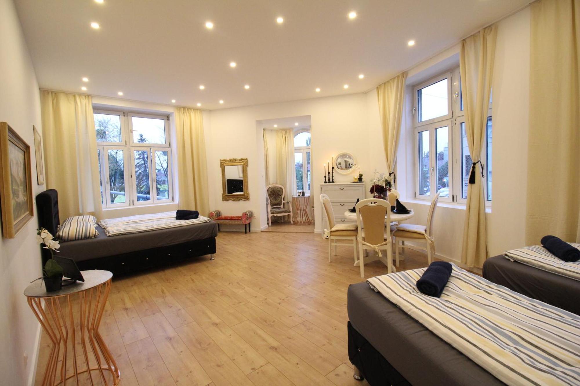 Disc Cozy Rooms In Liesing เวียนนา ภายนอก รูปภาพ
