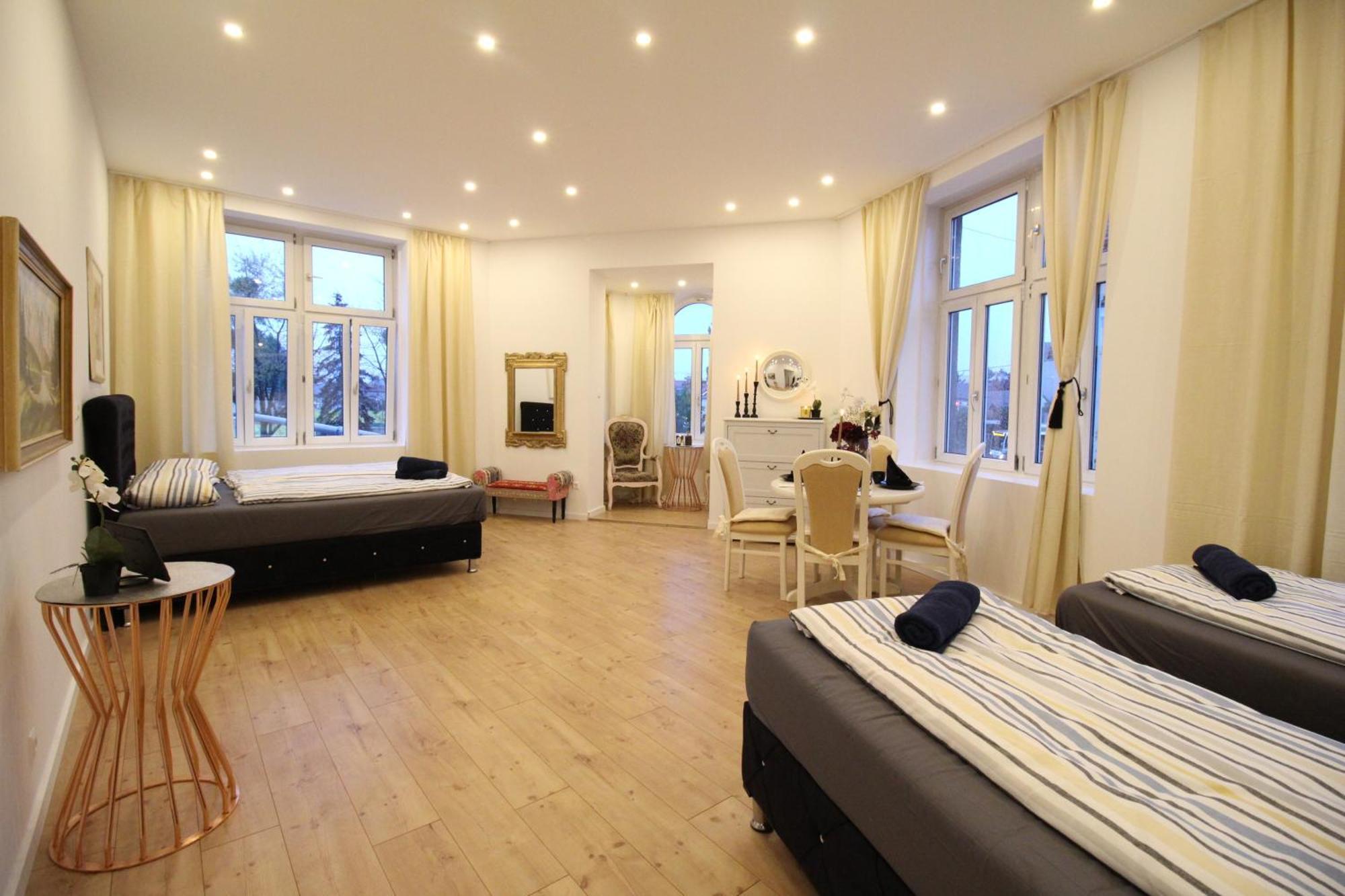 Disc Cozy Rooms In Liesing เวียนนา ภายนอก รูปภาพ